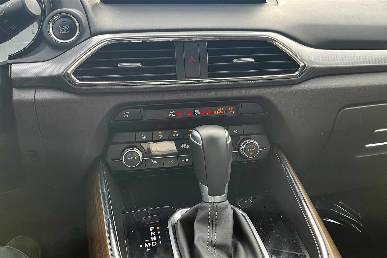 2022 Mazda CX-9 Signature photo 32