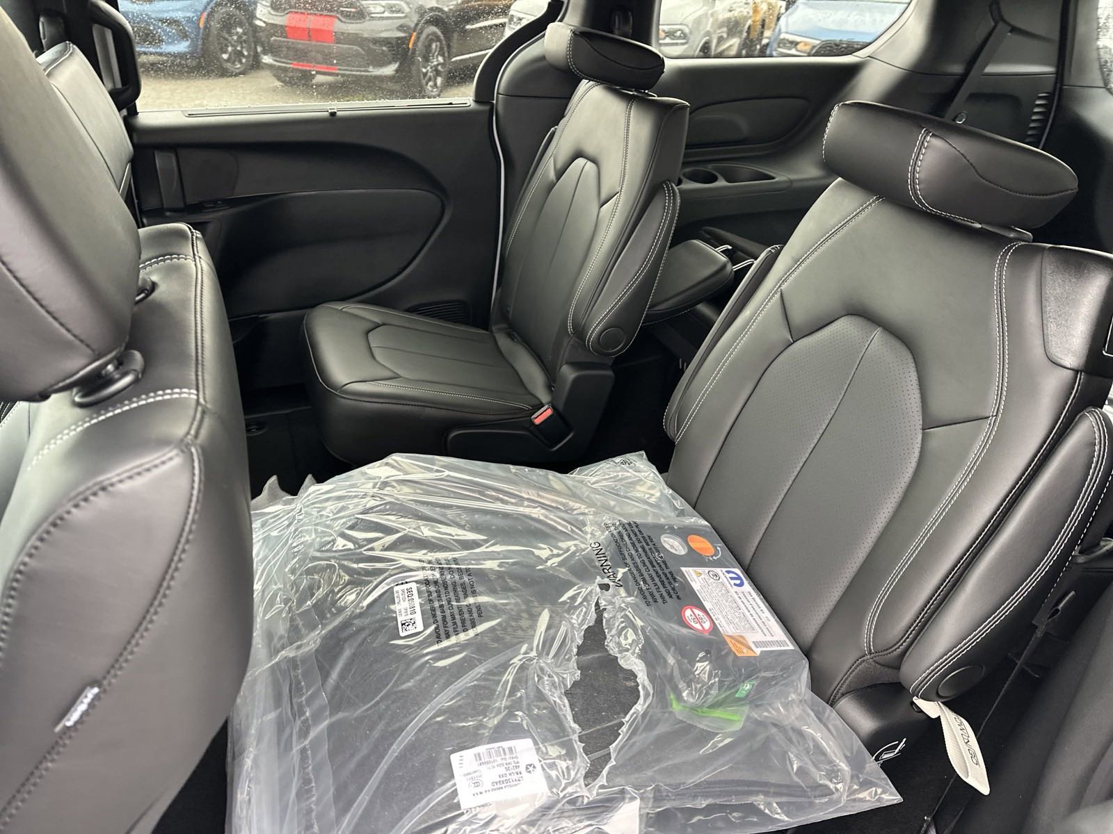 2025 Chrysler Voyager LX photo 21