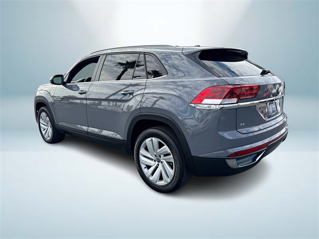 2021 Volkswagen Atlas Cross Sport SE Technology photo 3