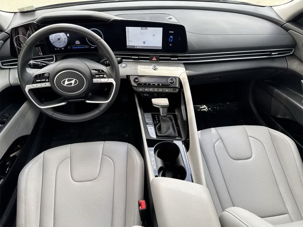 2024 Hyundai Elantra Limited photo 22