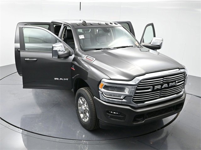 2024 Ram 3500 Laramie photo 38