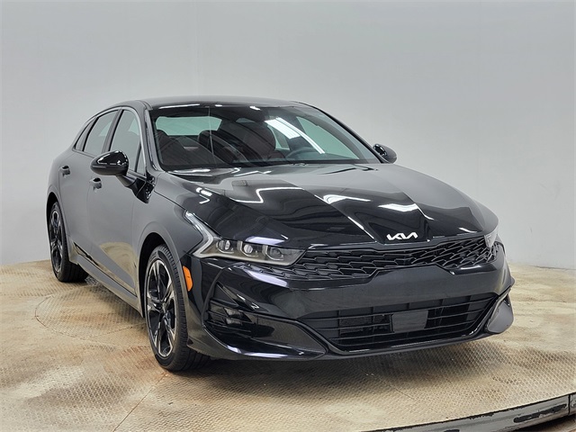 2024 Kia K5 GT-Line photo 2