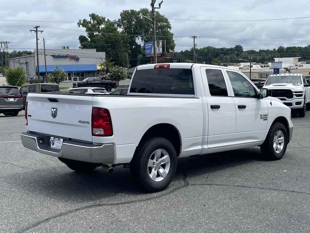 2024 Ram 1500 Classic SLT photo 7