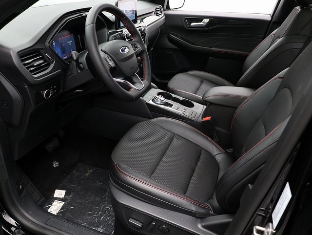 2025 Ford Escape ST-Line photo 10