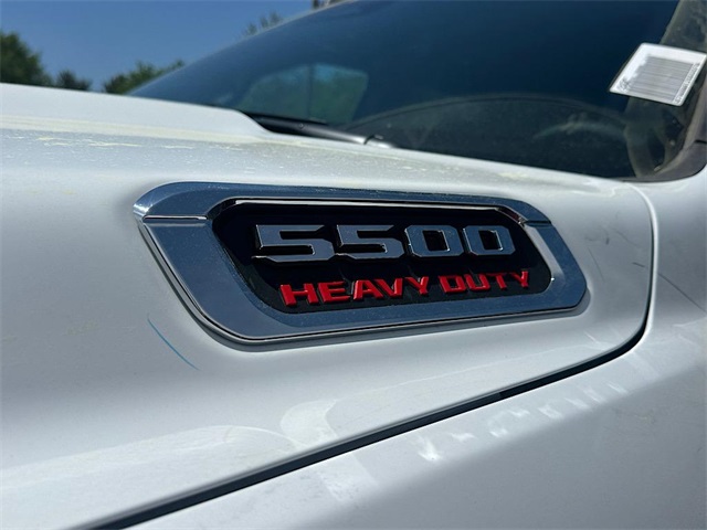 2025 Ram 5500 Tradesman photo 4