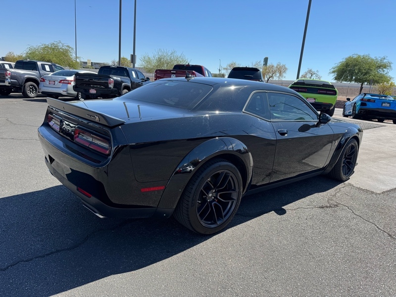 2021 Dodge Challenger R/T Scat Pack Widebody photo 4