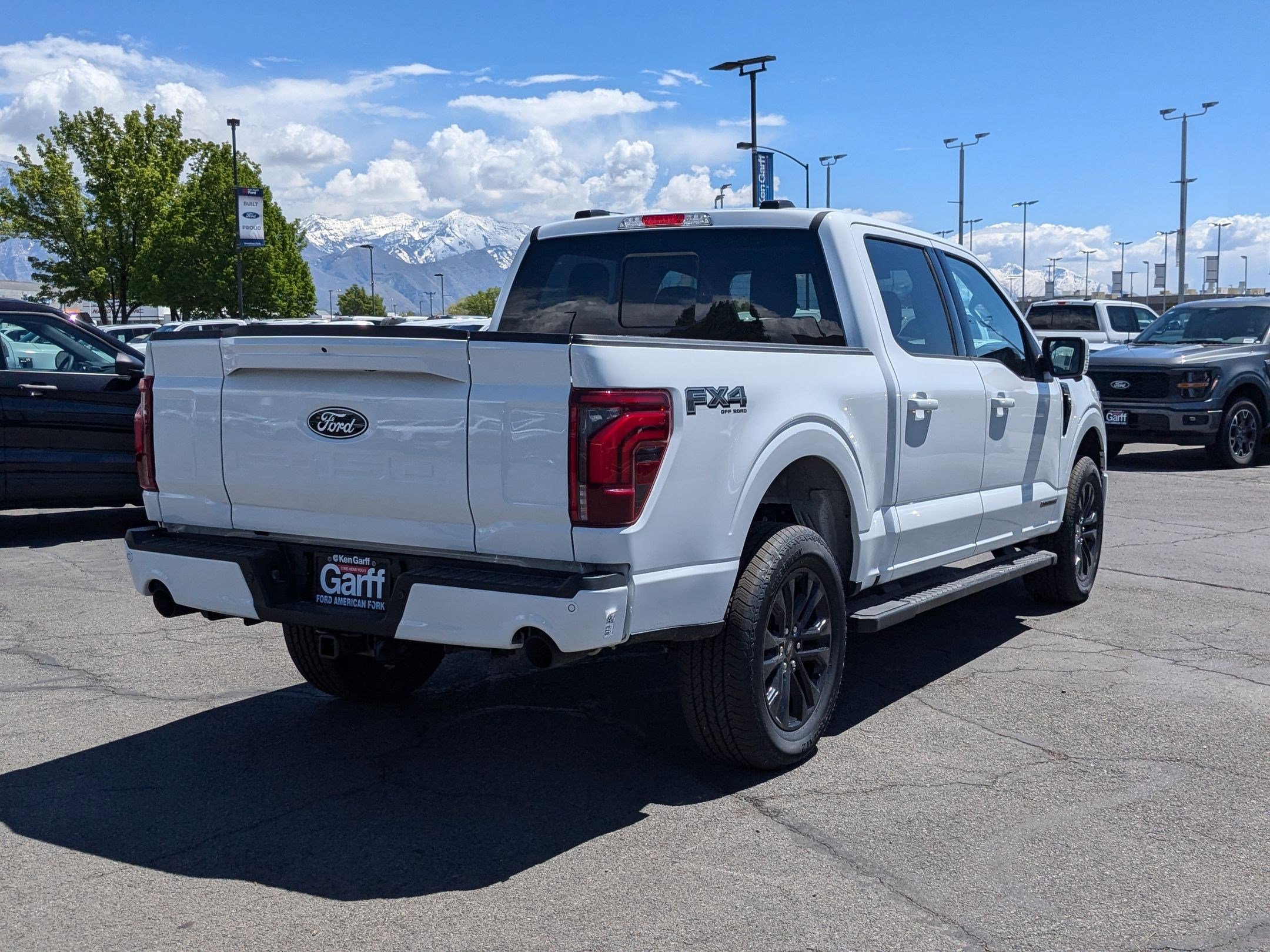 2025 Ford F-150 Lariat photo 3