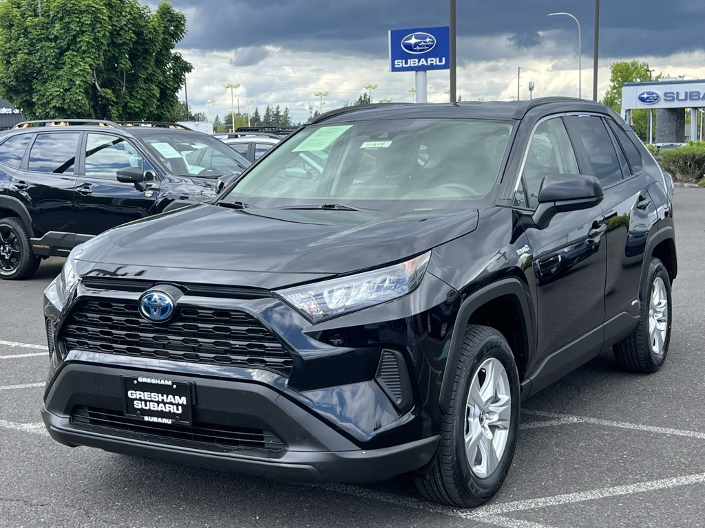 2020 Toyota RAV4 Hybrid LE photo 2