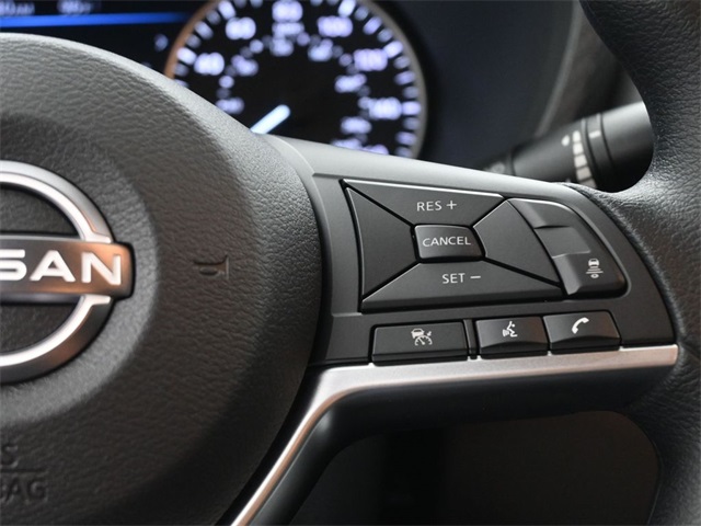 2025 Nissan Sentra SV photo 2