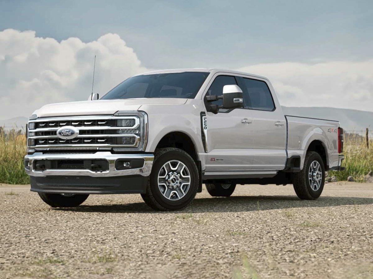 2025 Ford F-250 Platinum photo 2