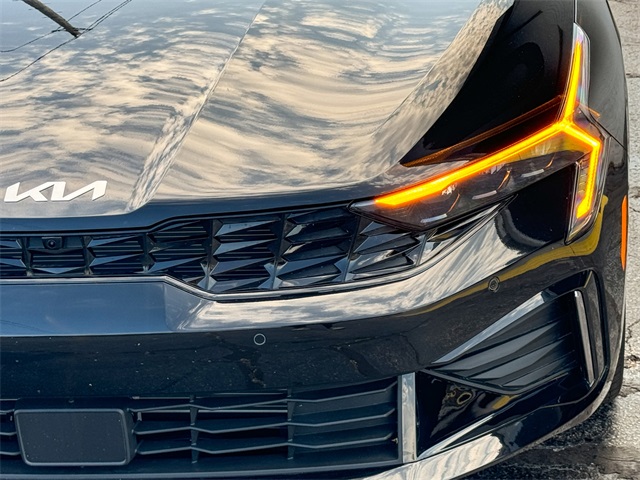 2025 Kia K5 EX photo 10
