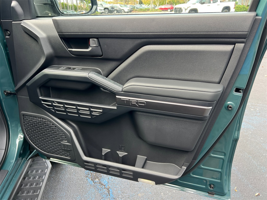 2025 Toyota 4Runner TRD Off-Road Premium photo 14