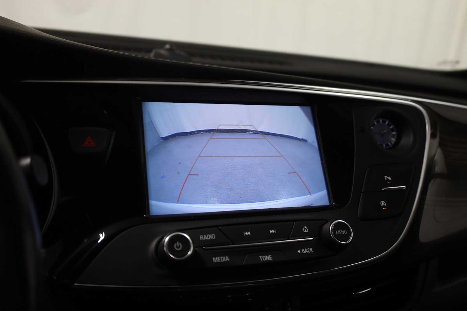 2019 Buick Envision Essence photo 26