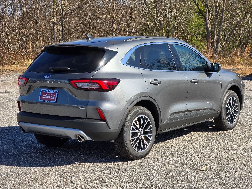 2025 Ford Escape Plug-In Hybrid photo 7