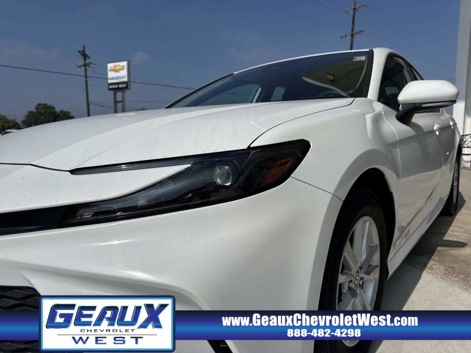 2025 Toyota Camry LE photo 4