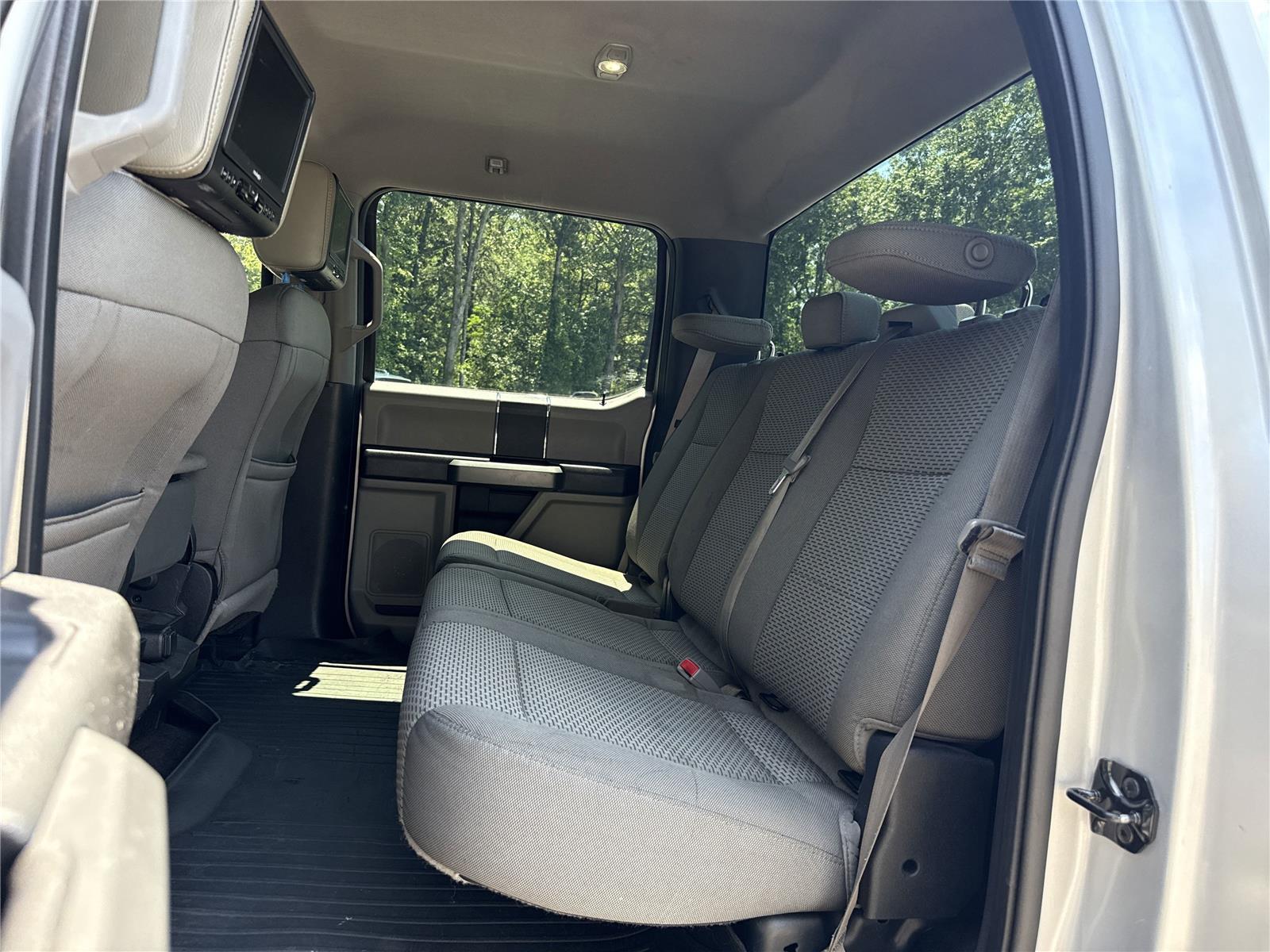 2016 Ford F-150 XLT photo 8