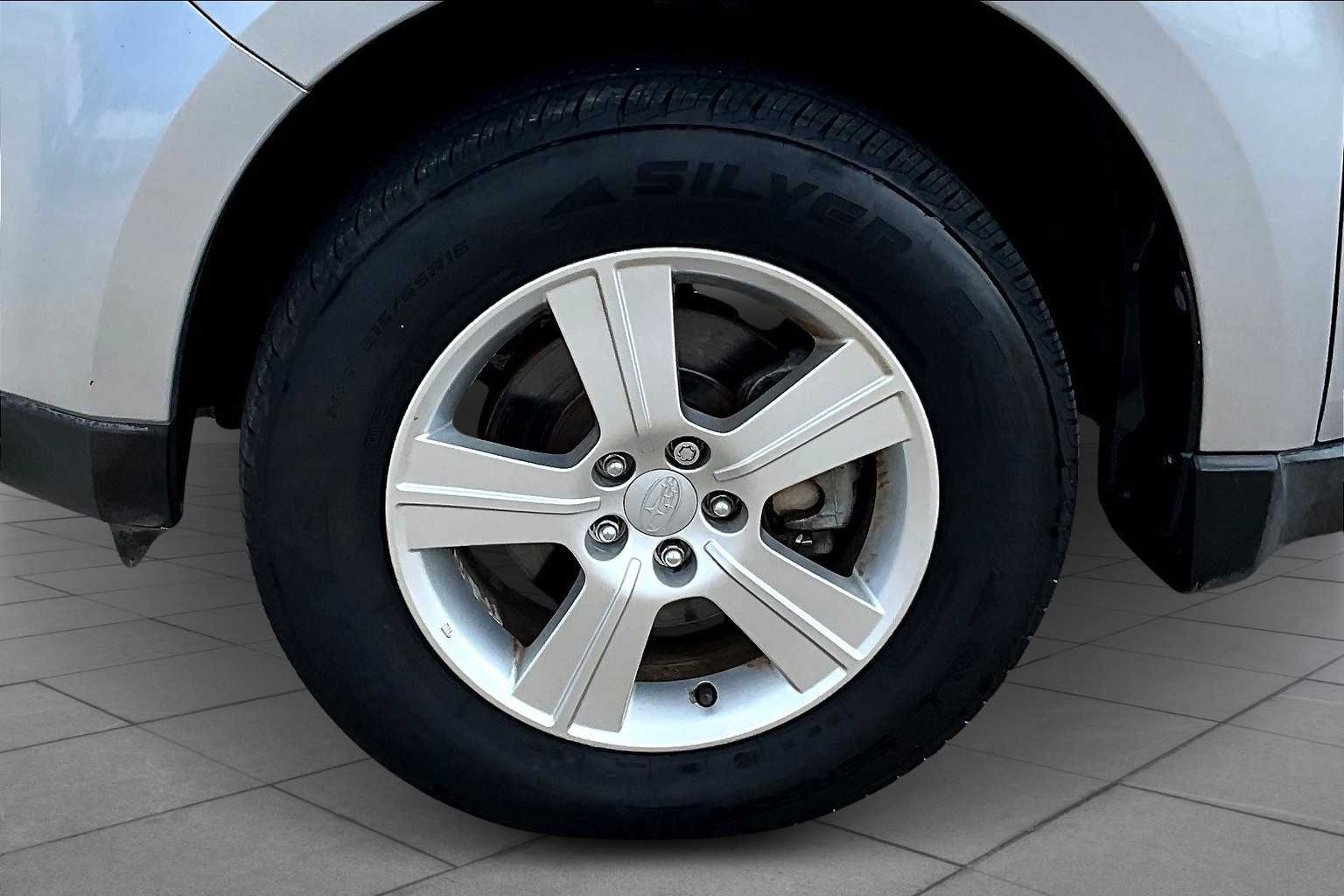 2013 Subaru Forester 2.5X photo 9