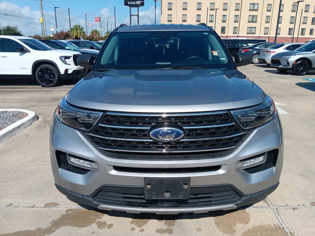 2023 Ford Explorer XLT photo 3