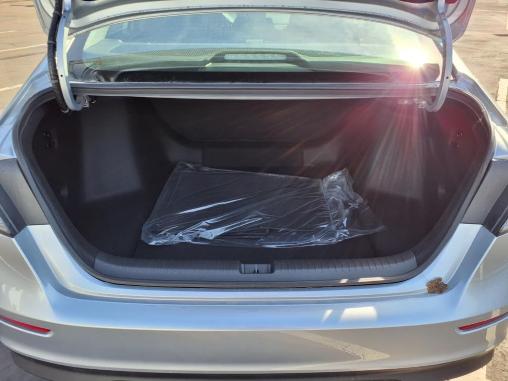 2025 Honda Accord LX photo 5