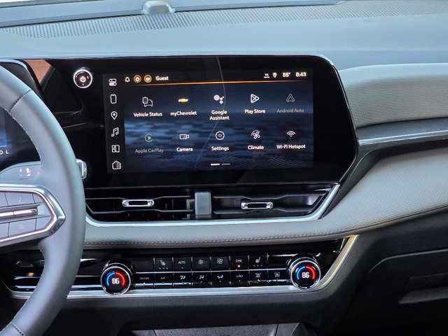 2026 Chevrolet Equinox LT photo 2