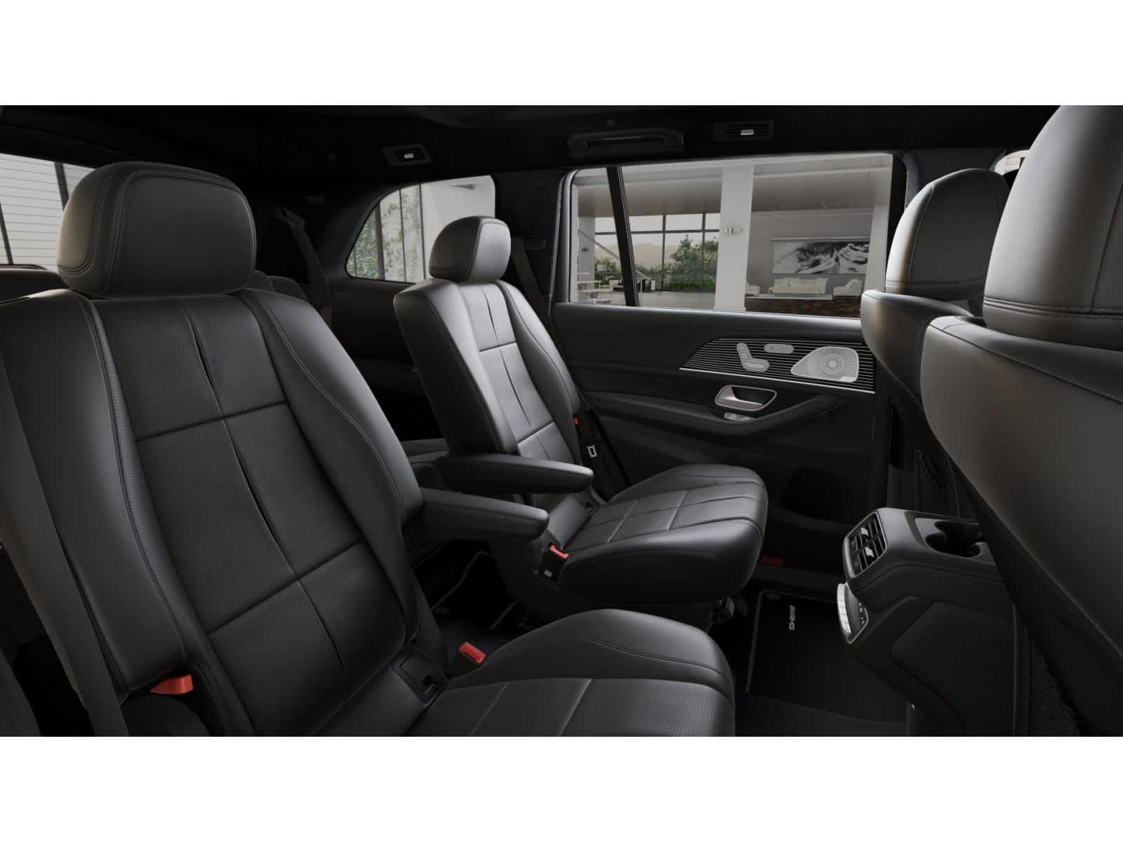 2026 Mercedes Benz GLS 580 4MATIC photo 4