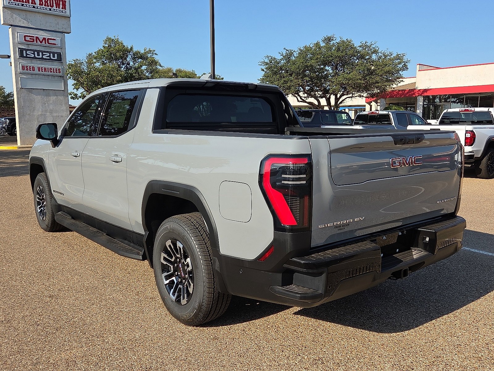 2026 Gmc Sierra Elevation photo 3