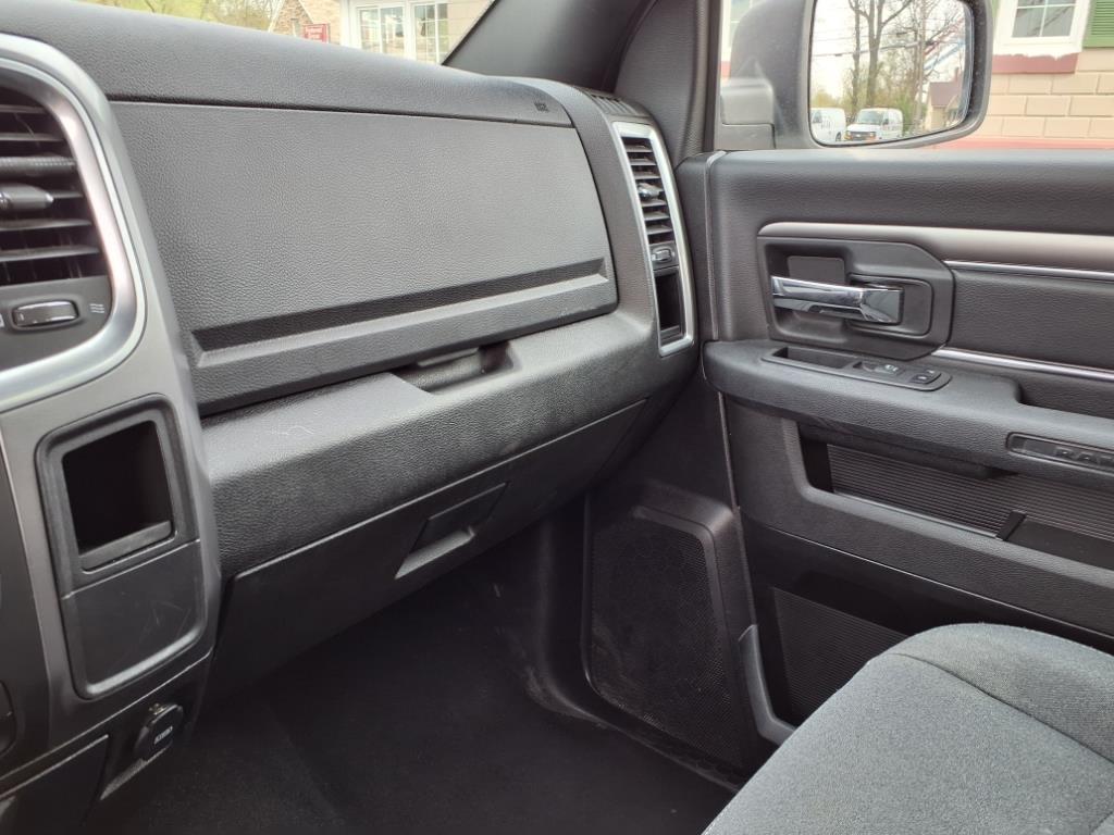 2024 Ram 1500 Classic Warlock photo 24