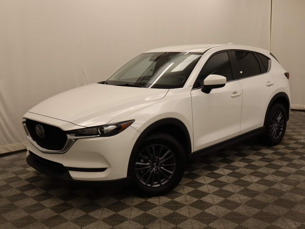 2019 Mazda CX-5 Sport's photo