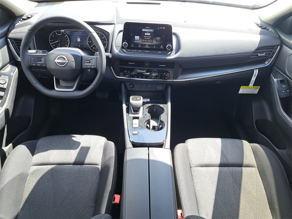 2026 Nissan Rogue SV photo 16