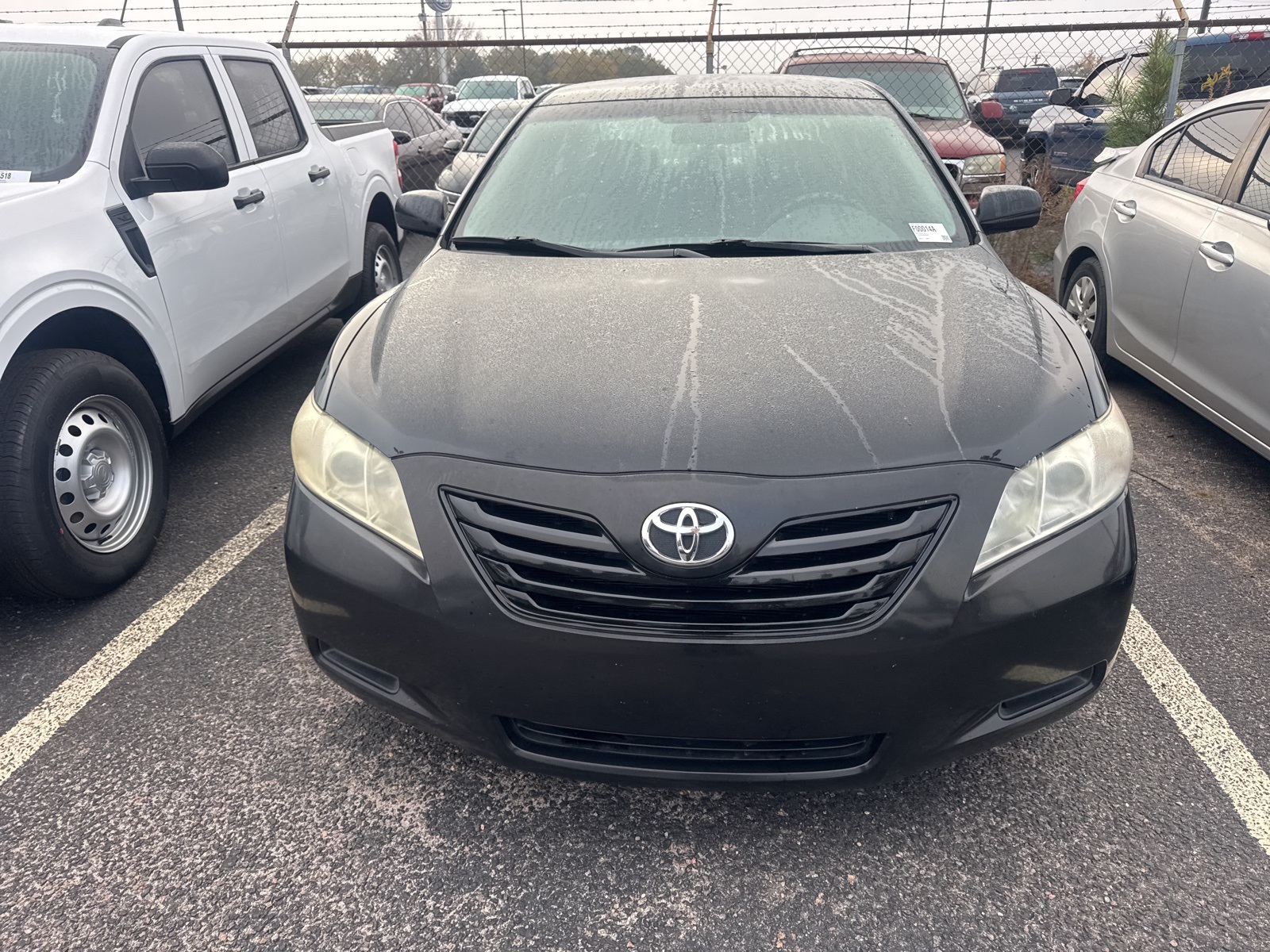 2009 Toyota Camry LE photo 2