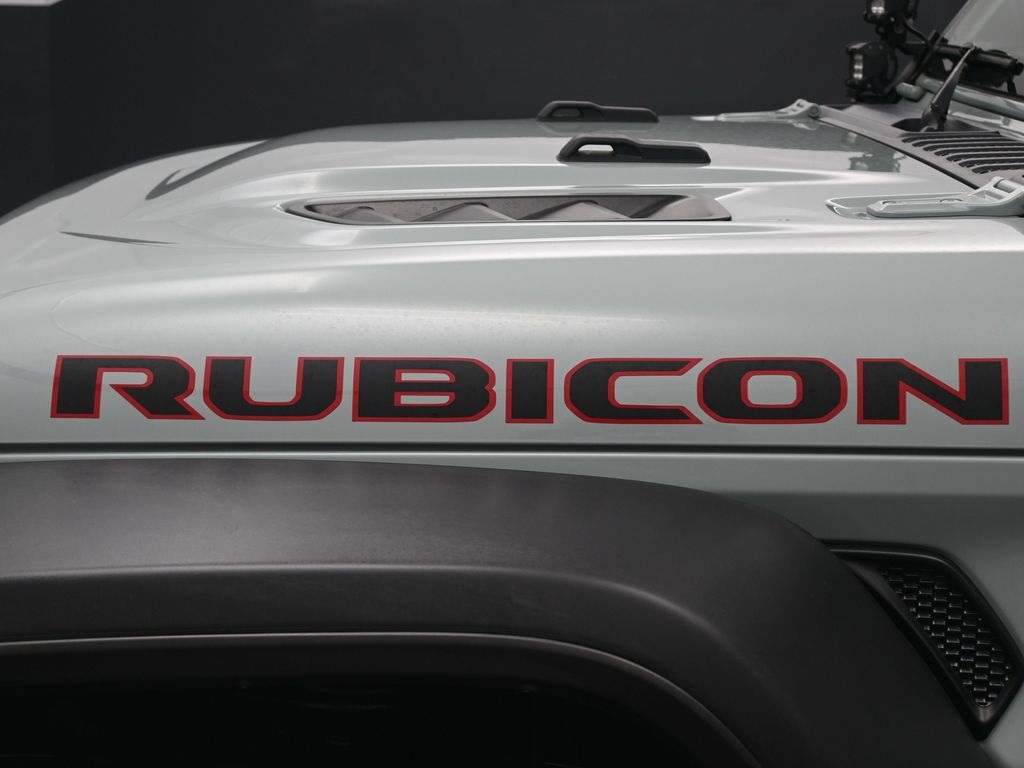 2024 Jeep Wrangler Rubicon photo 12