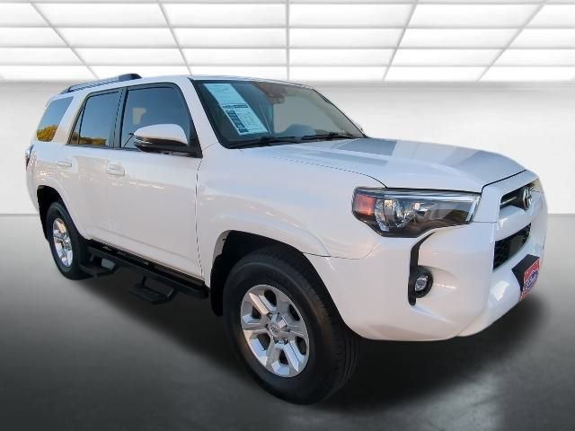 2022 Toyota 4Runner SR5 Premium's photo