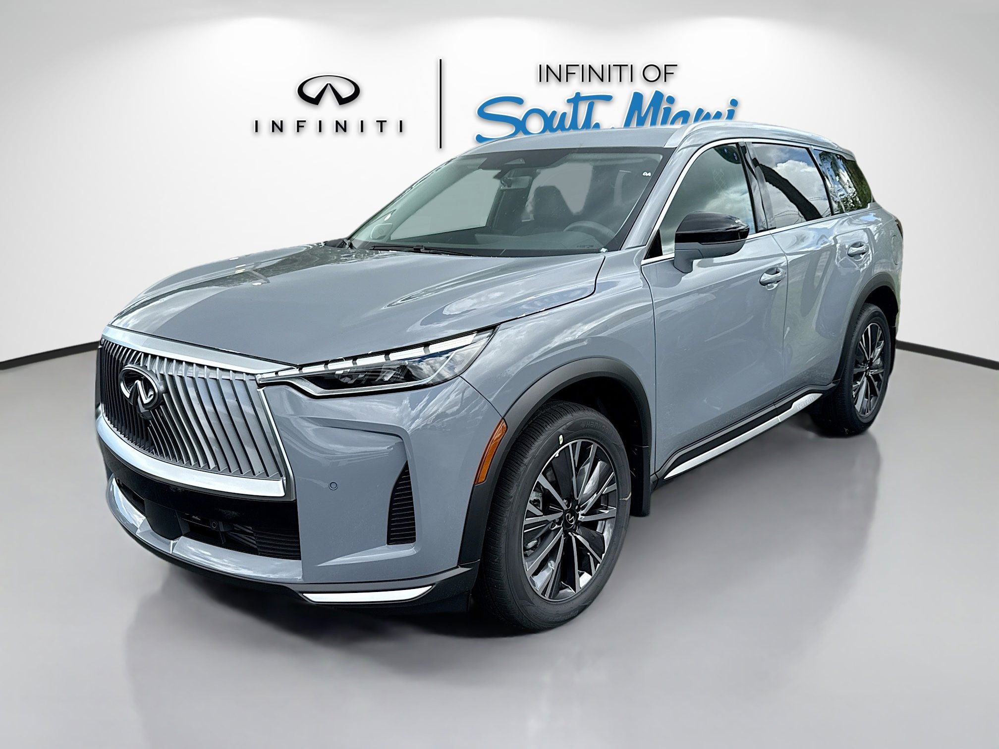 2026 Infiniti QX60 Luxe photo 3