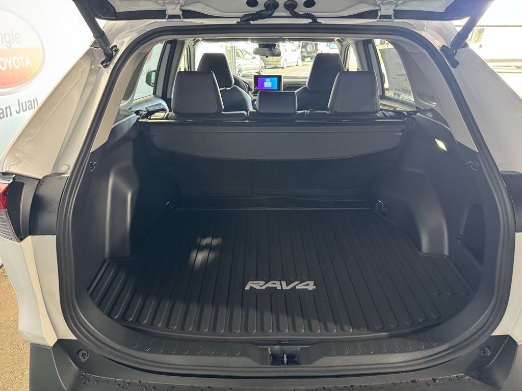 2025 Toyota RAV4 XLE Premium photo 24