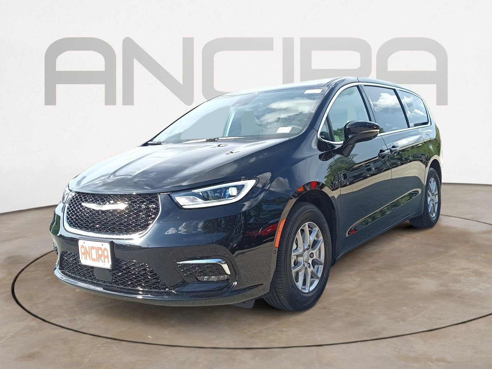 2026 Chrysler Pacifica photo 5