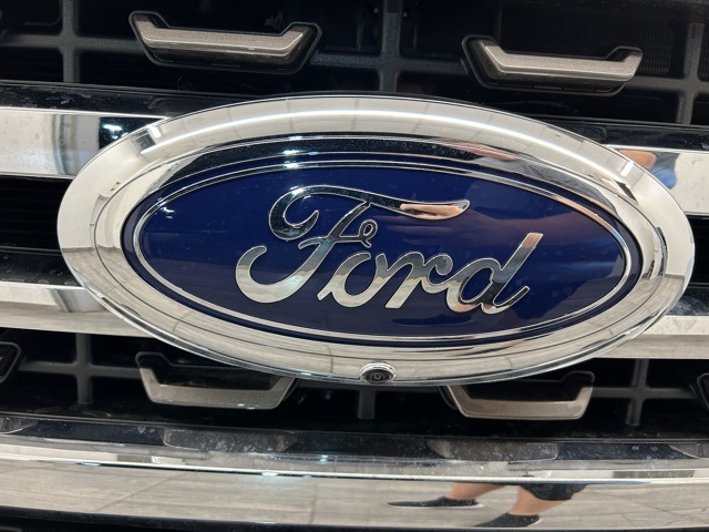 2025 Ford F-350 King Ranch photo 4