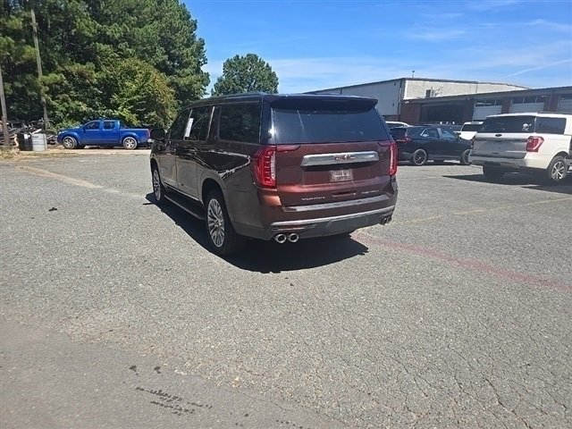 2023 Gmc Yukon XL Denali photo 3