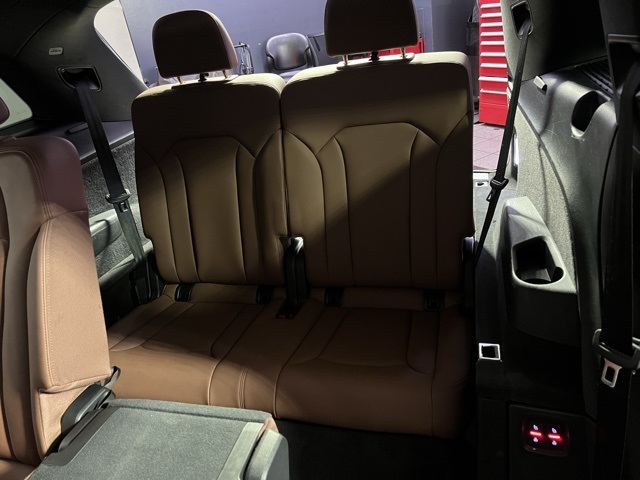 2022 Audi Q7 55 Premium Plus photo 25