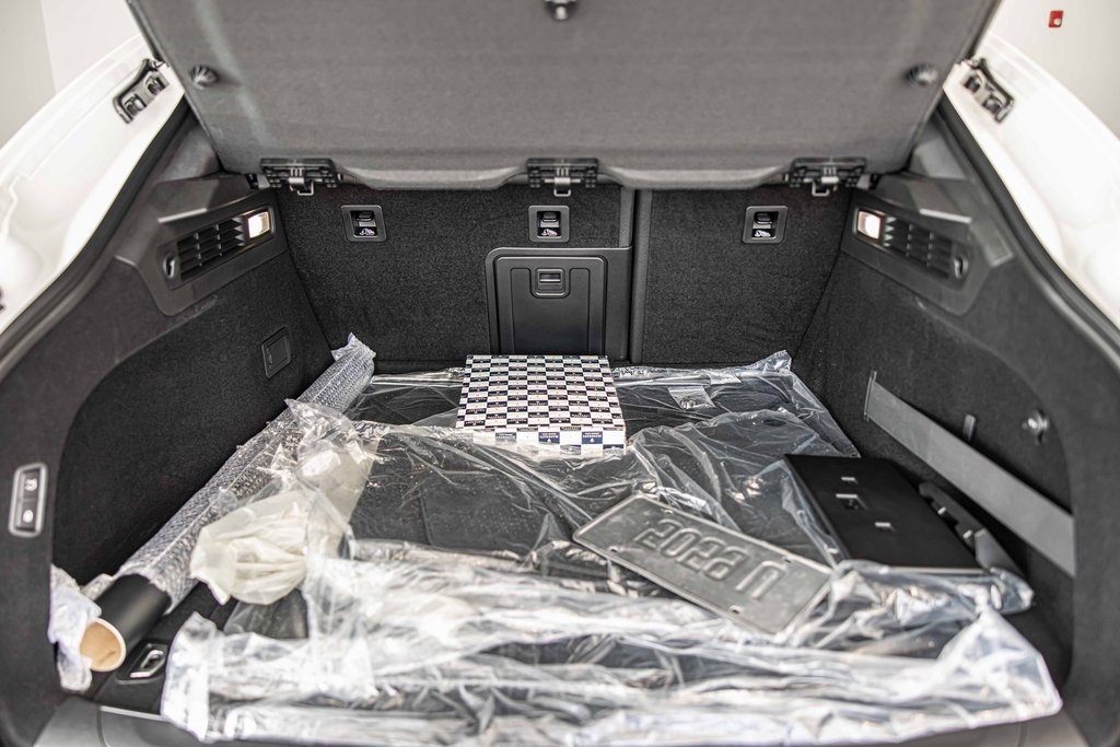 2024 MASERATI LEVANTE - Image 16