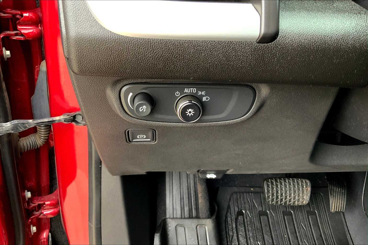 2020 Gmc Terrain SLE photo 28