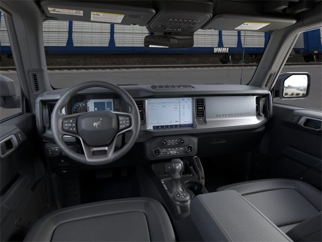 2025 Ford Bronco Badlands photo 8