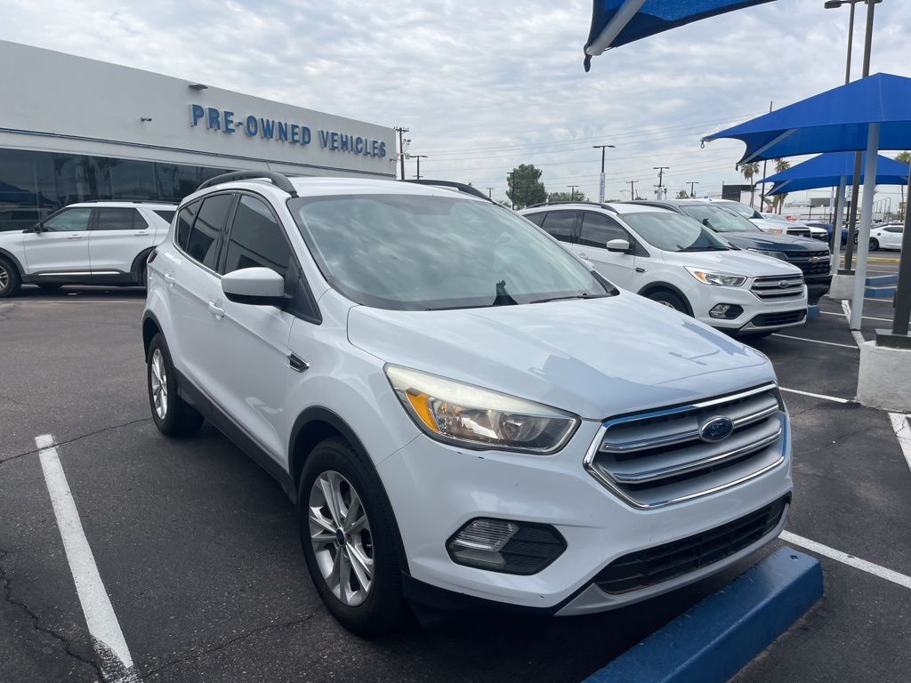 2018 Ford Escape SE photo 2