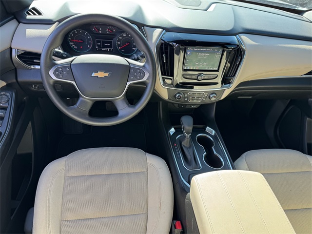 2023 Chevrolet Traverse LS photo 11