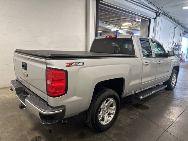 2018 Chevrolet Silverado 1500 LT photo 4
