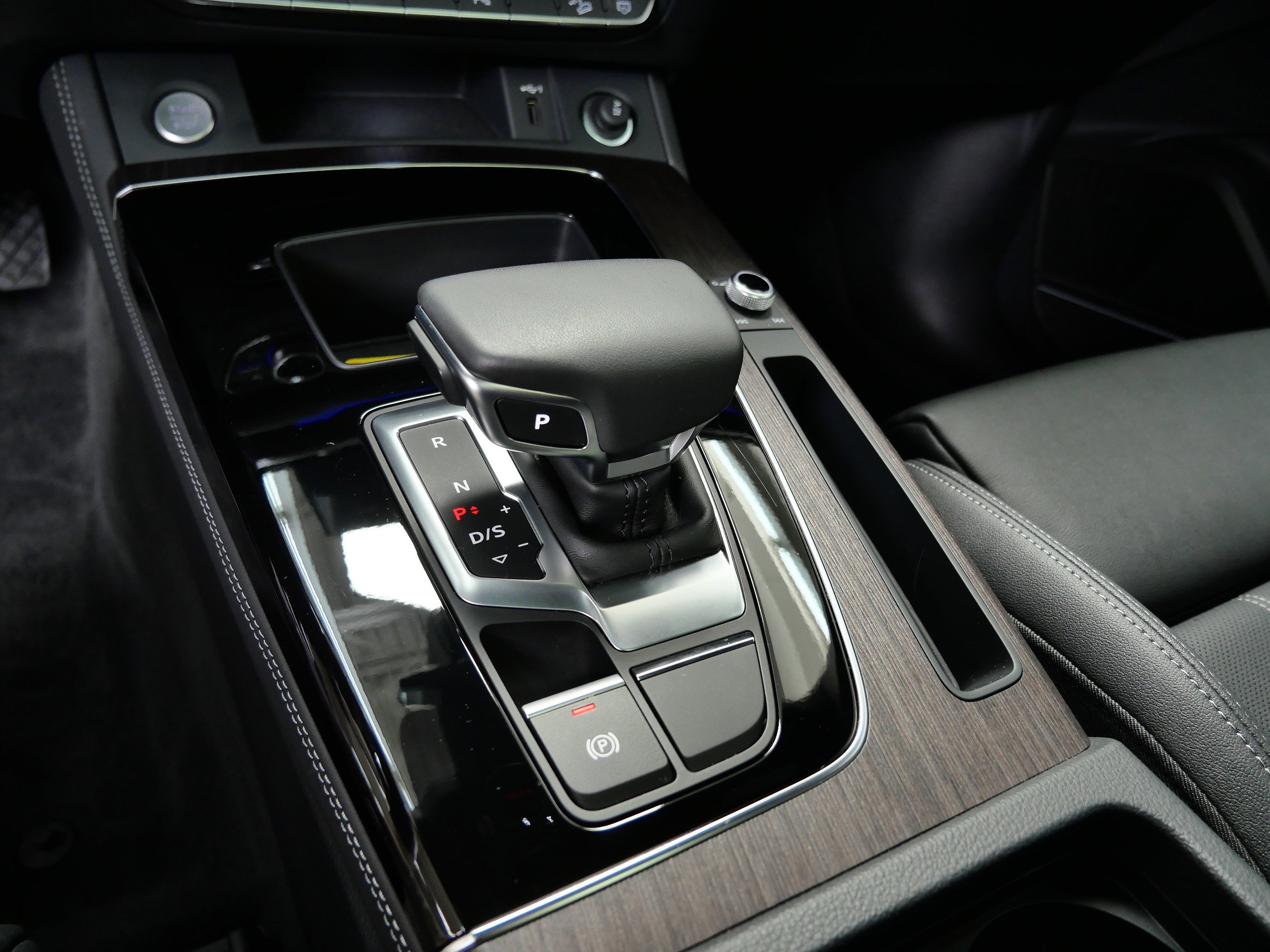 2025 Audi Q5 S line Premium Plus photo 16