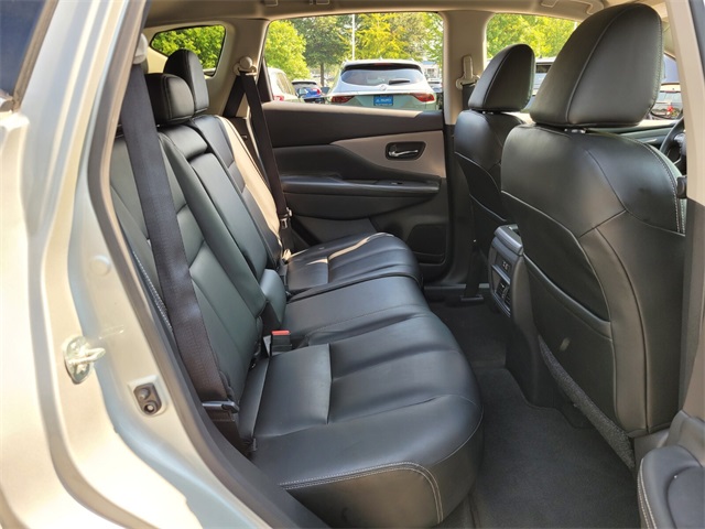 2023 Nissan Murano SV photo 13