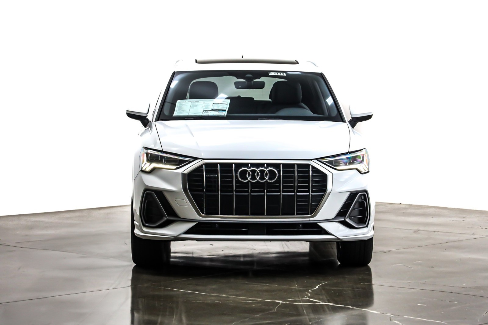 2025 Audi Q3 S line Premium 45 TFSI photo 2