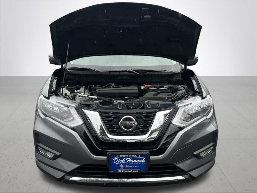 2018 Nissan Rogue SL photo 4