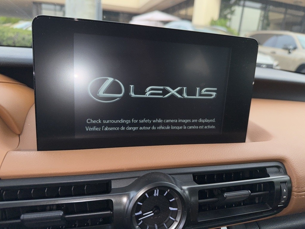 2023 Lexus IS 300 photo 14