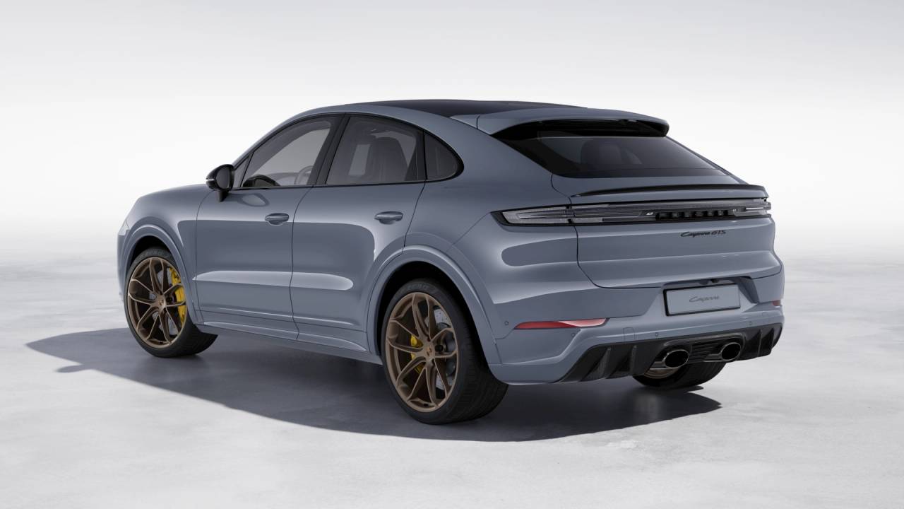 2026 Porsche Cayenne GTS Coupe photo 3